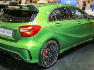 Painted A45 Style rear spoiler for 2013–2018 Mercedes-Benz W176 – Aggwings